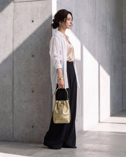シンプルな服に合わせたい、デザインバッグ
