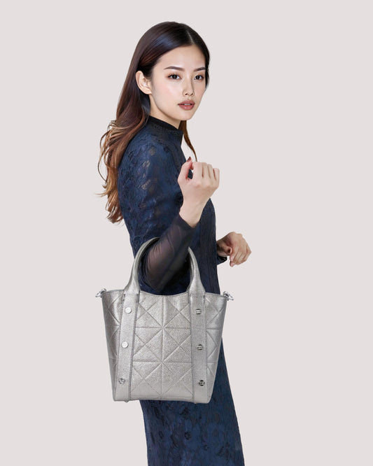 1位　牛革モダンアートトートバッグ